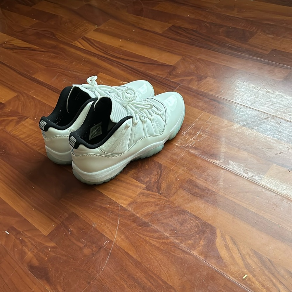 Jordan retro 11 legend blue low 100% authentic